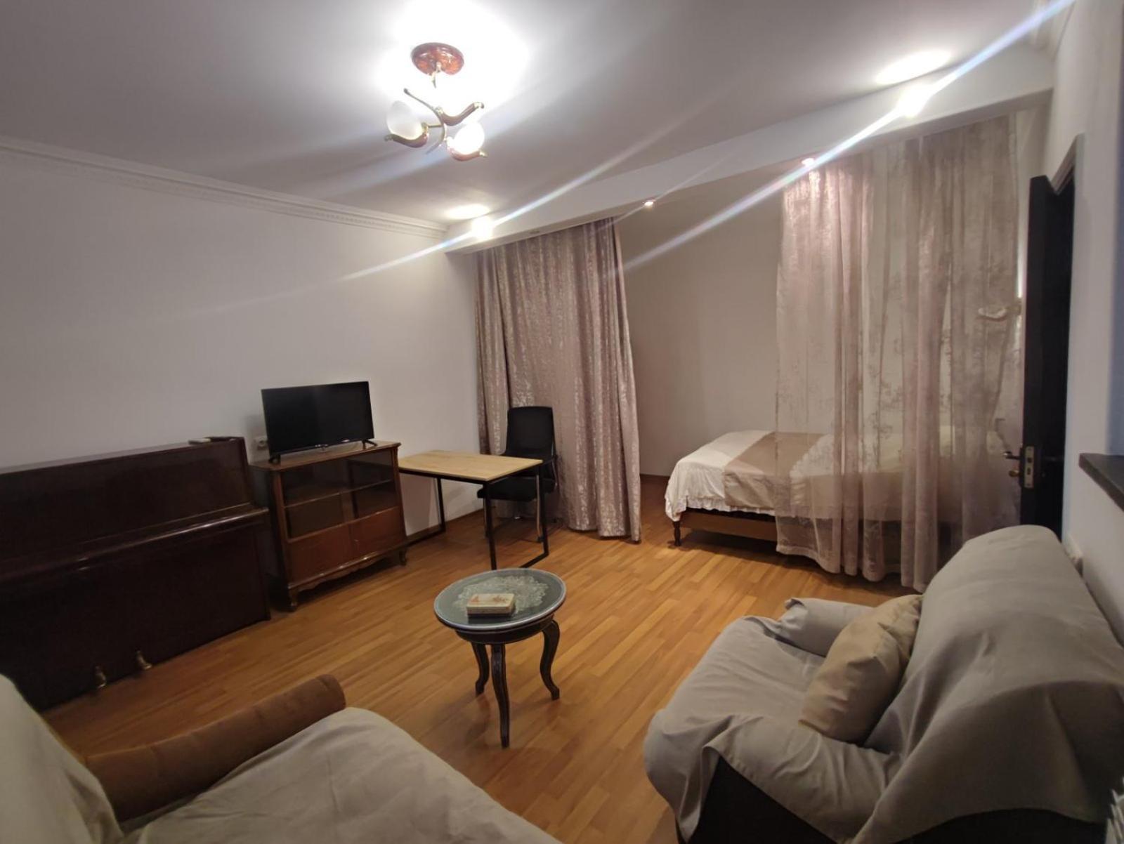 Apartments On Sayat-Nova 14 Yerevan Exterior photo